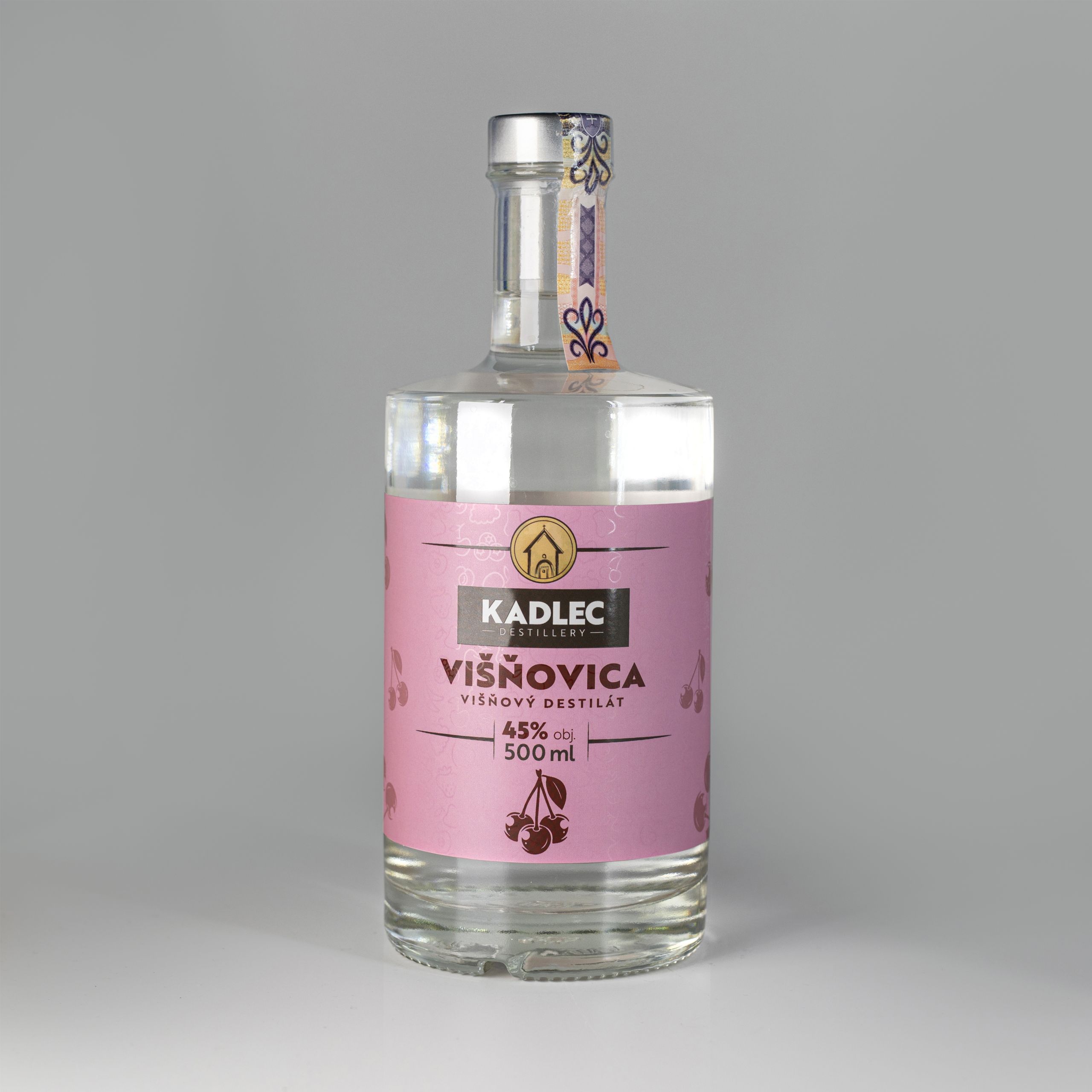 Višňovica 45%, 0.5l Kadlec Destillery