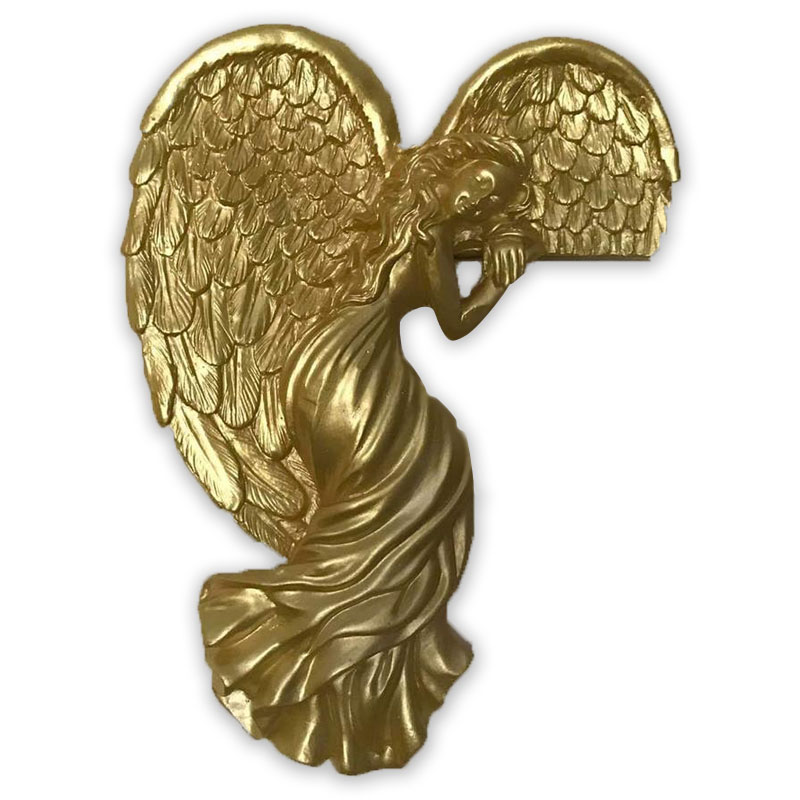 Anjelik na zárubňu – zlatá farba